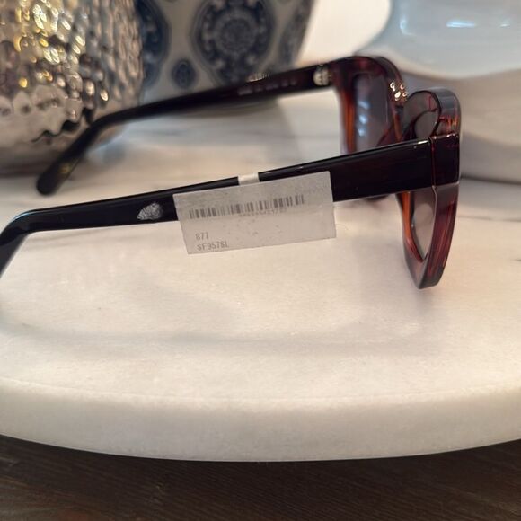 FERRAGAMO 53mm Square
